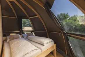 Spend the night in this special Dome with private bathroom and hot tub - Image 5