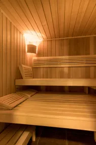 LITTLE GEM, penthouse apartment with mountain views - Image 3