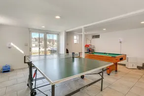 Game Room & Hot Tub: Family Gem on Lake Hopatcong - Image 2