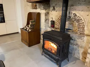 Gîte de charme près du Mans, tout équipé avec espace extérieur, garage, et confort moderne - Image 2