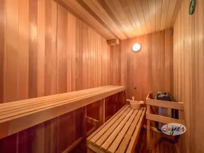 3bdrm 3bath chalet in The Blue Mountains. All Day Sun! Hot Tub! Games Room! - Image 3