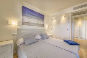 APARTMENT IN CALA MILLOR, Modern, DIRECTLY ON THE BEACH, SEAVIEW, Wifi Incl, - Image 4