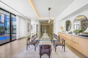 Swallow Sanctuary - A Modern Marvel in the Heart of LA - Image 5