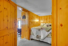 Waterfront, large covered boat slip provided, carport for 1 plus xtra parking - Image 4