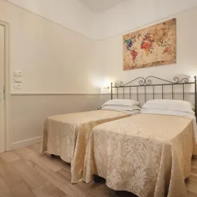 Hotel Flavia - Image 2
