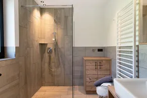 Apartamento vacacional 'Platiederhof Apt Unterpulg' con vistas a la montaña - Image 2