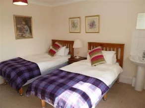 By Loch Tay, Morenish - a fantastic long-established “away from it all\" house! - Image 3