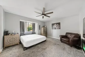 Perfect 2 bedroom 2 bath condo with a pool and gym - Image 4