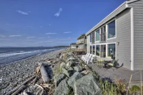 Oceanfront Beach House m / Private Hot Tub på Luna Shores - Image 3