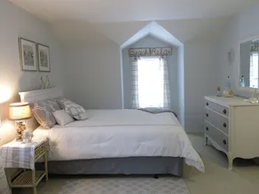 Private Meadow View Family Retreat - 4 BR, AC, Large Yard, Tennis, on Bike Path - Image 4
