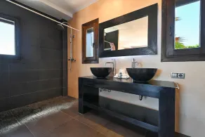 Villa de luxo grande e romântica  com piscina privada em Denia, Costa Blanca, Spain para 8 pessoas - Image 4