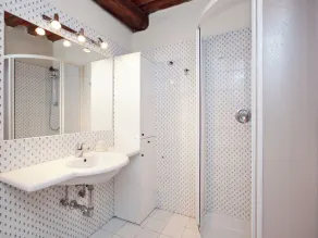 Pleasant Apartment with Swimming Pool,Garden,BBQ, Parking - Image 2