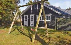 Six-Bedroom Holiday Home In Blavand - Image 5