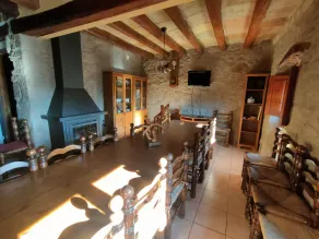 Large rural house with outdoor pool 1 hour from Barcelona.  - Image 5