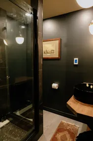 Historic Downtown Apt w/Rooftop Patio - Image 5