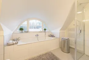 Traum Family-Ferienhaus: Pool, Sauna, Kamin bis 8 Per. – in 350m Strand & Bodden - Image 5