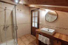 GREAT RURAL ACCOMMODATION FLOREU DE REMIS FOR FAMILYS AND GROUPS - Image 2