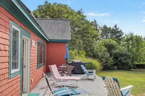 2BR Cottage with Stunning Water Views & Beach Access - Image 3