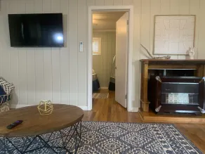 Cheerful Port Austin Cottage, short walk to the Beach! - Image 2