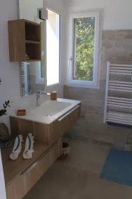 STEHENDES FERIENHAUS MIT PRIVATEM SPA / LUBERON - Image 2
