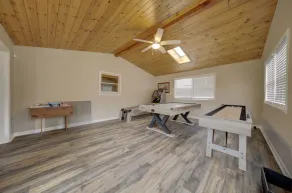 Close to Lake Wallenpaupack! Walk to the Beach! - Image 3