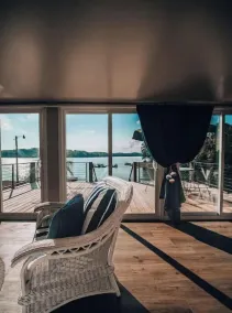Douglas Lake -LakeFRONT home w/ Dock - Image 4