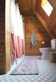 Luxe, Secluded Catskill Lodge Heated Pool, Hot Tub - Image 4