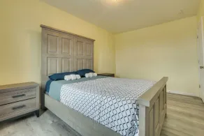 Explore Nyc, Parks & Beaches! Top-floor Apt - Image 5