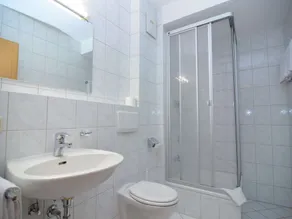 Beautiful apartment in Lower Bavaria on a holiday farm in a quiet location - Image 2
