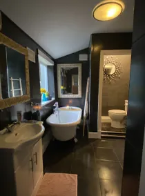 Medway Getaway - 3 Bed Home with Luxury Bathroom - Image 2