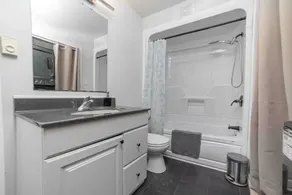 🏖 Sandy Hook: 2 Queens, Pet Friendly, One Min to Beach, Ice Fishing and Snaks - Image 2