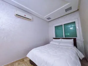 Luxor Home - Spacious & proximity to CFC - Image 5