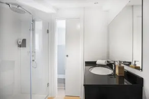 Apartamento Exterior Dlx 3 Dormitorios con Terraza - Image 2