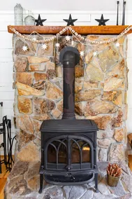 HOT TUB! Calming Vibes Spa Cabin on Sleepy Creek, for 8, Hike, Fish, Ski, 4 Acre - Image 3