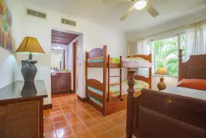 Apartment on fantastic beach!!! - Image 4