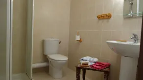 calvi 2P climatisé wifi +terrasse+parking à 100m de la plage et des commerces - Image 2