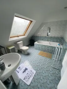 House 20 metres from the beach with sea view - Image 2