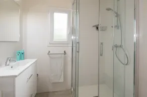 Villa 'Fleur ' with Shared Pool, Private Terrace and Wi-Fi - Image 2