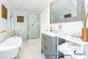 Casa elegante para familias en Capitola.  Camina hacia la playa, Capitola Wharf, Shadowbrook y más. - Image 3