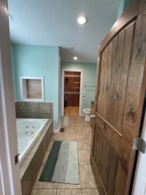 Dale Hollow Lakehouse, Hot Tub, gameroom, 2 SUPs, 4 acres, awesome views - Image 3