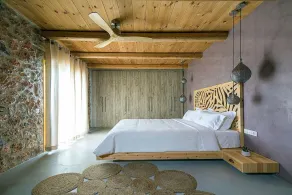 Unique 4 bedroom villa with total privacy - Image 2