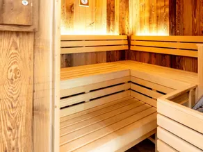 Comfortable Suite for 4 Guests - Image 5