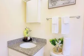 3BR*Near Beach | Airport Shuttle | Pools | Tennis🌴 - Image 2