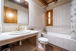Apartment 'El Clos 2' with Balcony and Wi-Fi - Image 2