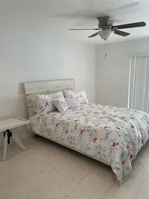 Centrally located home close to all Jupiter has to offer! PET FRIENDLY! - Image 5