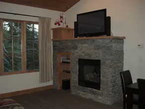 Executive Condo in Bear Valley Village W/Garage +Kid Friendly - Image 2