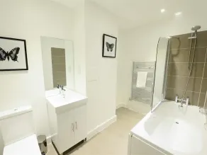 Lavant at Woodstock Suites - Image 2