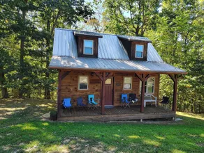 \"The Genoa\" a Rustic Adventure - Amish-Built Deluxe Cabin - Image 4