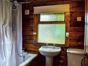 2 bedroom accommodation in Strathyre, near Callendar - Image 2