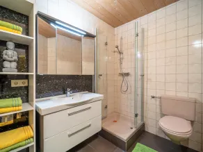 Cosy apartment with ski storage - Image 2